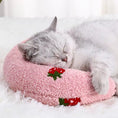 Bild in Galerie-Betrachter laden, Deep Sleep Cat Pillow – Fashionable U-Shaped Headrest for Cats and Small Dogs
